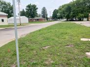 10th St & Frederick Ave (E)